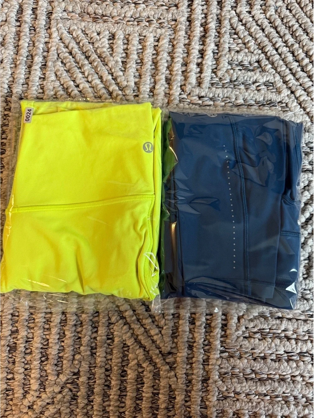 Lululemon bright yellow align leggings+blue Lululemon High-Rise leggings Size 6